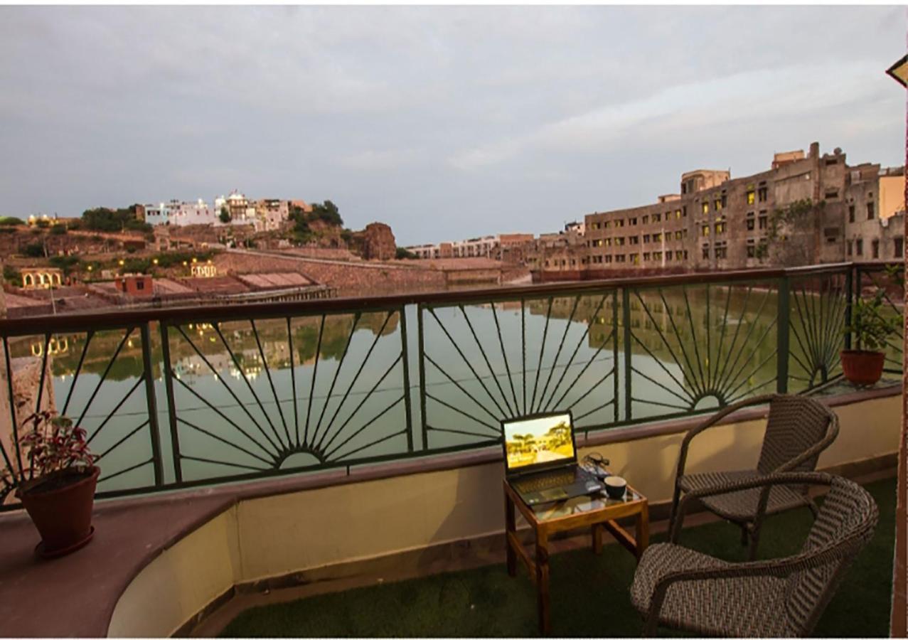 Lakeside Inn Ratanada Jodhpur  Exteriör bild