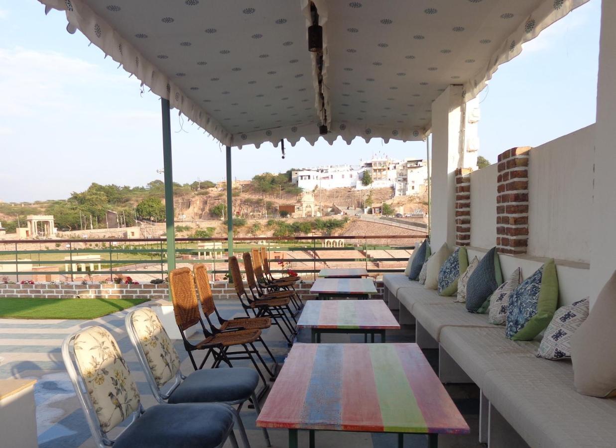 Lakeside Inn Ratanada Jodhpur  Exteriör bild