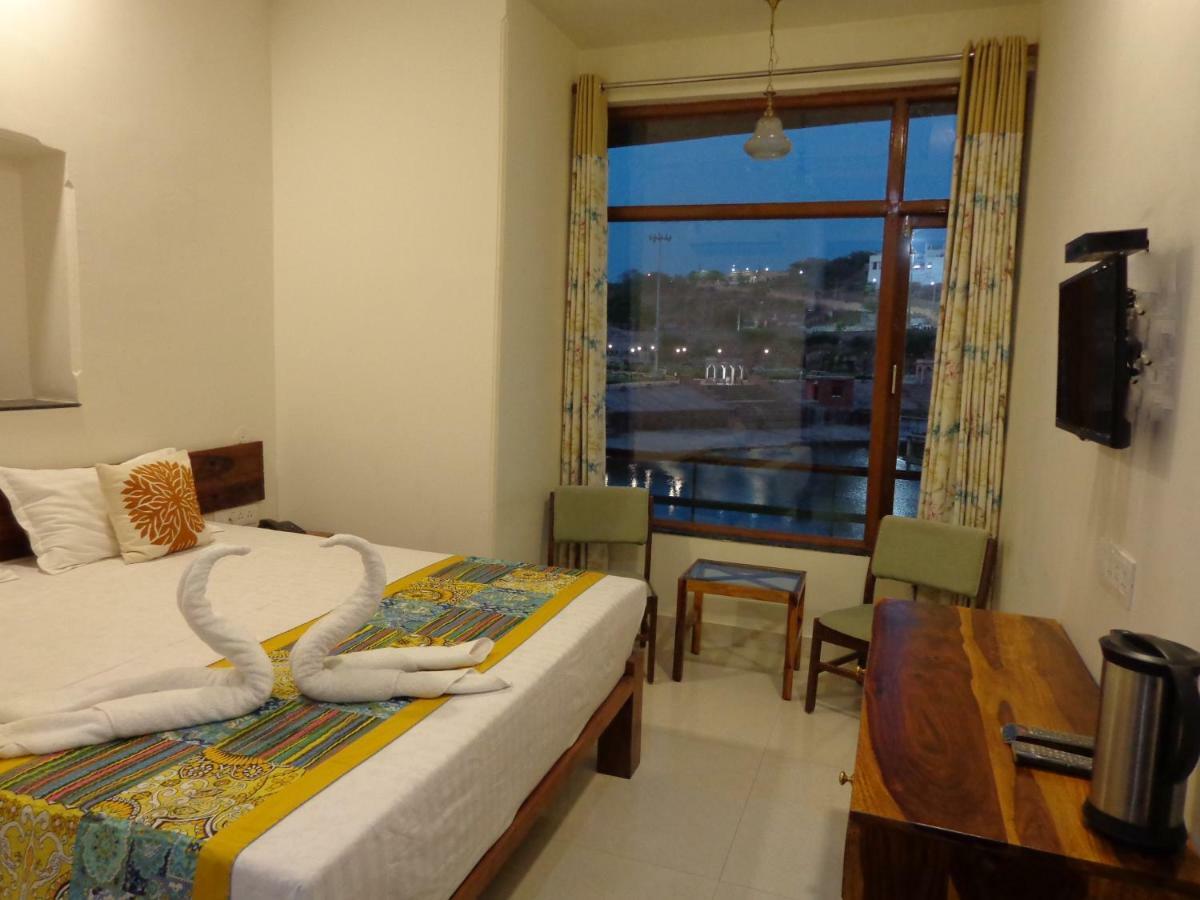 Lakeside Inn Ratanada Jodhpur  Exteriör bild